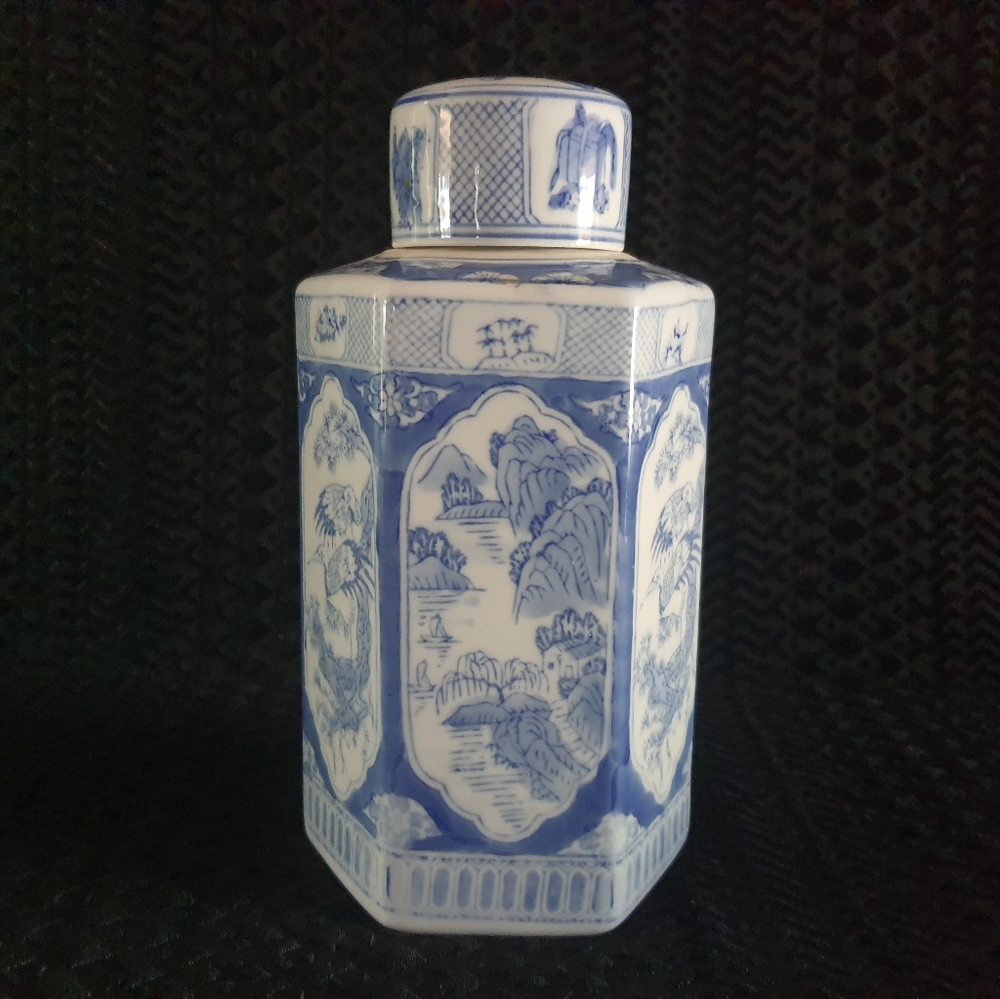 Vintage Chinese Ginger Jar